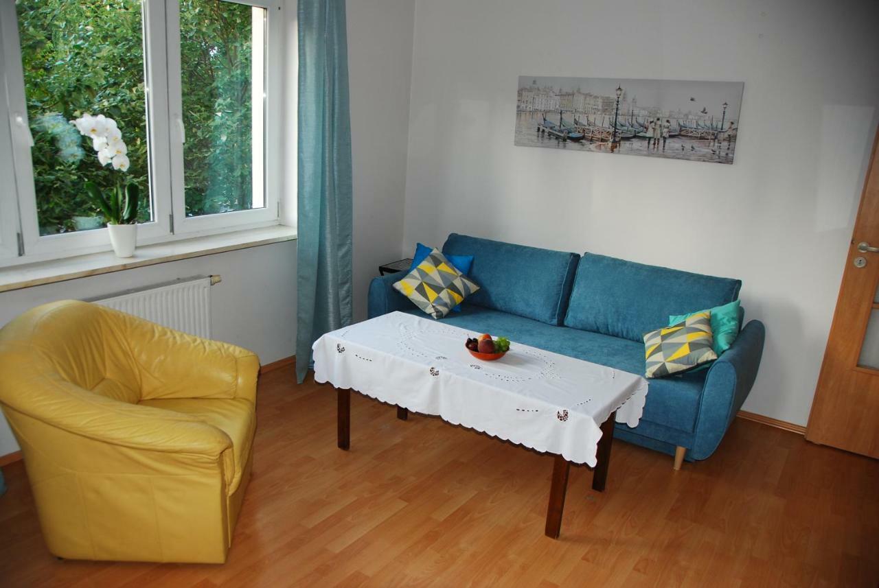 Kasztanowa Apartament Warsaw Exterior photo